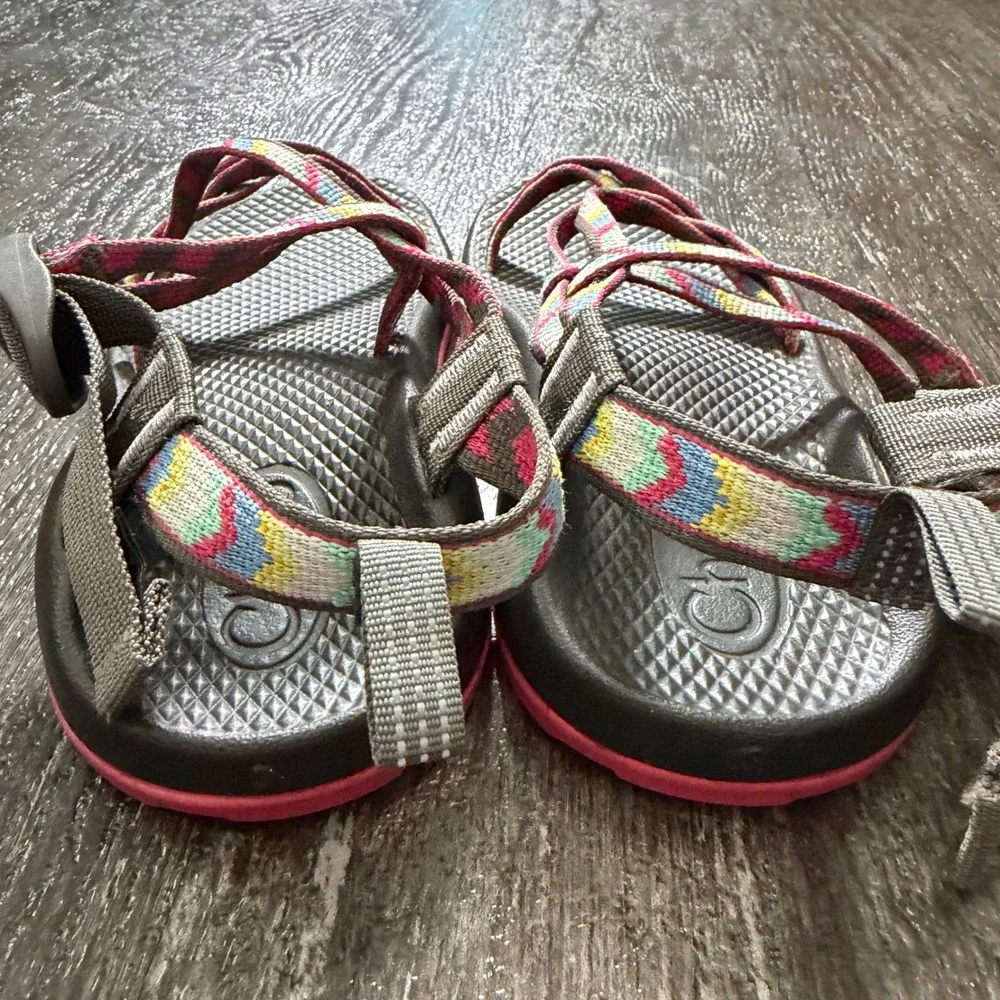 Chaco Sandals Kids Junior Multi Color Straps‎ Gray Pink Athletic Sport Size 3